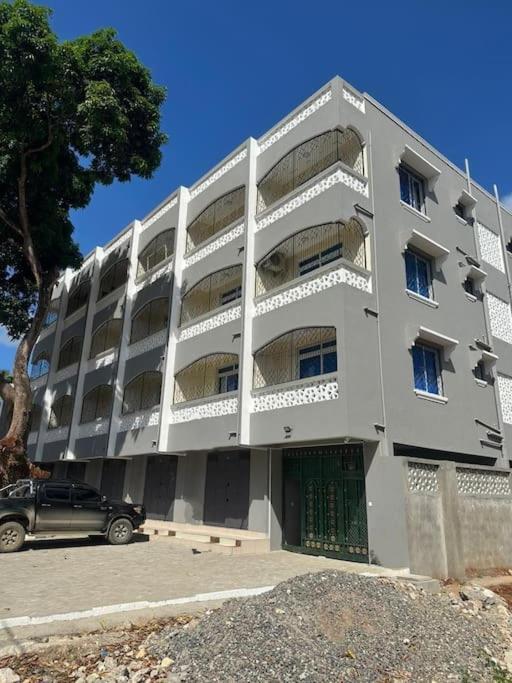 Grey Pearl Apartments Where Raha Is Also Our Priority Malindi Extérieur photo